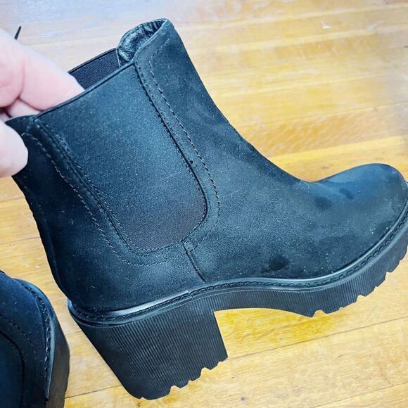 Topshop Blitz heeled ankle boot in black - Picture 4 of 8